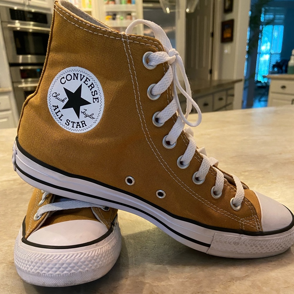 Burnt honey Converse All Star high tops yellow 8.5